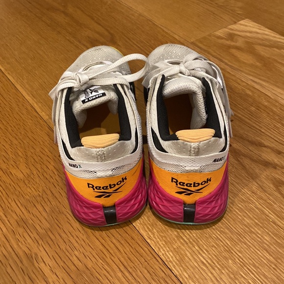 Women’s lifting shoes from Reebok. Size 7.5 barely worn. - Picture 2 of 4